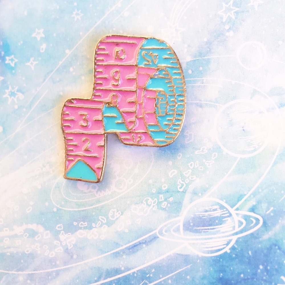 ✨ Measuring Tape Pin ✨ - Picture 3 of 5